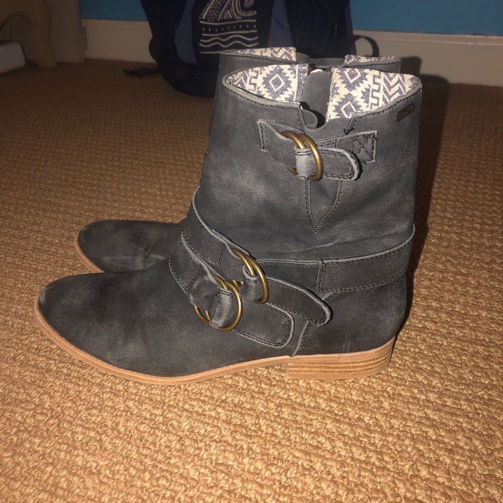 Roxy Boots